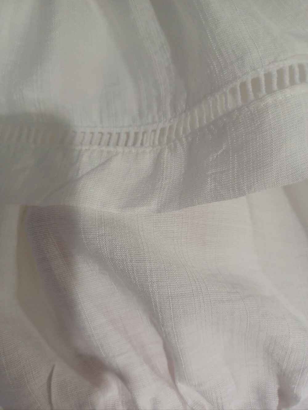 White Elastic Off-Shoulder Crop Top - Picture 7 of 7